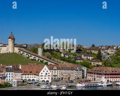 Blick auf die Altstadt von Schaffhausen und die Anlage der Festung Munot, Kanton Schaffhausen, Schweiz, Europa Stockfoto