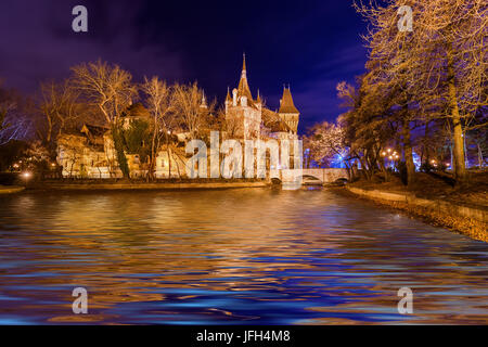 Die Burg von Vajdahunyad in Budapest, Ungarn Stockfoto