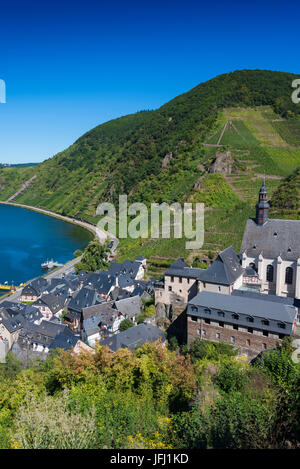 Europa, Deutschland, Rheinland-Pfalz, Landkreis Cochem-Zell, Mosel, Beilstein (Gemeinde), Blick auf die Burg an der Mosel Stockfoto