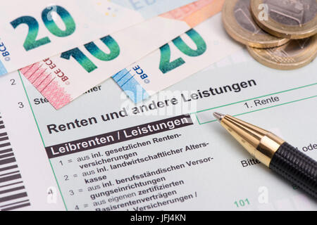 Rente und Steuererklärung für Finanzamt Stockfoto