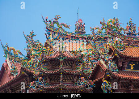 Taiwan, Kaohsiung City, Tsoying Bezirk, Lotus-Teich, Tempel der Erleuchtung Stockfoto