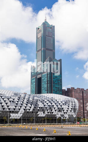 Taiwan, Kaohsiung Stadt, Tuntex Sky Tower, Schutzoase-Center Gebäude Stockfoto