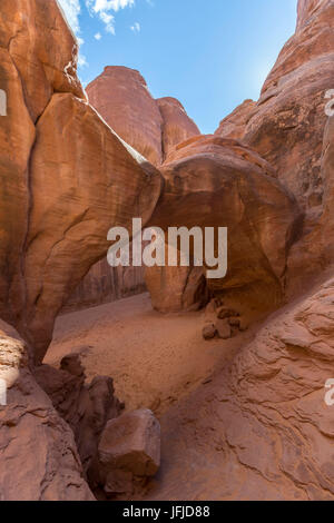 Sand Dune Arch, Arches-Nationalpark, Moab, Grand County, Utah, USA, Stockfoto