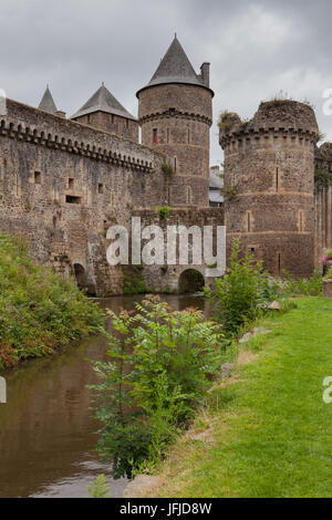 Fougeres, Bretagne, Frankreich, das Schloss ist eines der bekanntesten Schlösser der Bretagne (Nordwesten Frankreichs), sowie eines der beeindruckendsten von ganz Europa Stockfoto