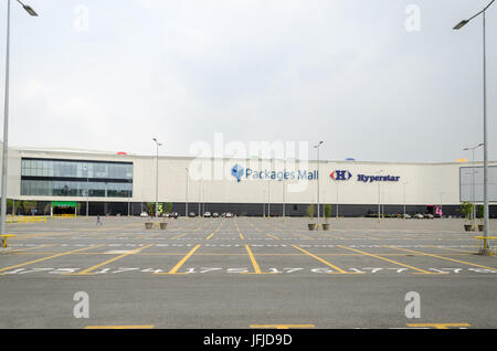 Außenseite der Pakete Shopping-Mall, Lahore, Pakistan Stockfoto