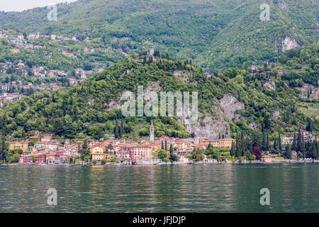 Die kleine Stadt von Varenna, Comer See, Lombardei, Italien, Stockfoto