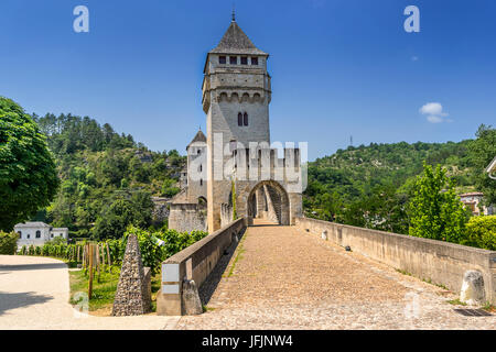 Pont Valentre in Cahors auf das Lot-Tal Stockfoto