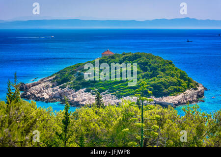 Erstaunliche malerische Insel in der Adria, Kroatien im Sommer. Stockfoto