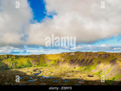 Krater des Rano Kau Vulkan, Osterinsel, Chile Stockfoto