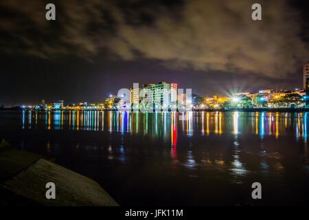 Riverfront Board Walk Szenen in Wilmington nc bei Nacht Stockfoto