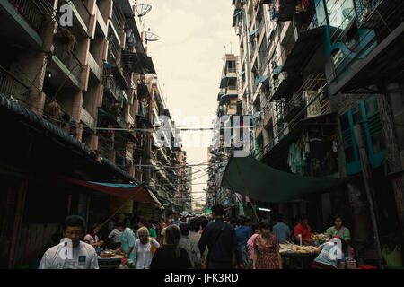 China-Stadt-Gebäude und Markt in Yangon / Rangun Stadt Myanmar / Birma Stockfoto