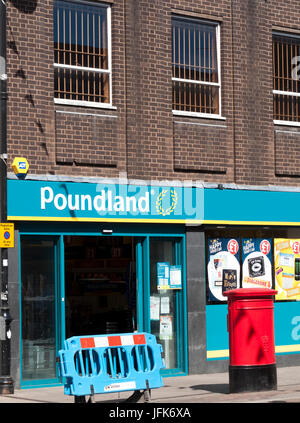 Poundland Shop, Firmengründung im Jahr 1990 durch Dave Todd und Stephen Smith Stockfoto