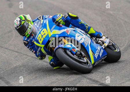 Hohenstein-Ernstthal, Deutschland. 1. Juli 2017. Andrea Iannone Italiens und Team Suzuki ECSTAR Fahrten während der deutschen MotoGp - Qualifying auf Sachsenring am 1. Juli 2017 in Hohenstein-Ernstthal, Deutschland. Bildnachweis: Marco Iorio/Alamy Live-Nachrichten Stockfoto