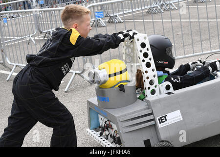 Dunton, Essex; 1. Juli 2017 Greenpower Dunton Goblins Kit-Car-Rennen für Schulen, immer bereit für den Start Credit: Ian Davidson/Alamy Live News Stockfoto