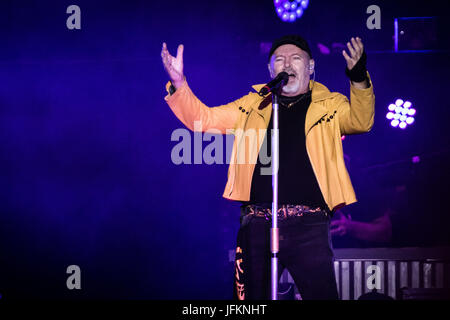 Modena, Italien 1. Juli 2017 Vasco Rossi live bei Vasco Modena Park im Park von Enzo Ferrari in Modena © Roberto Finizio / Alamy Live News Stockfoto