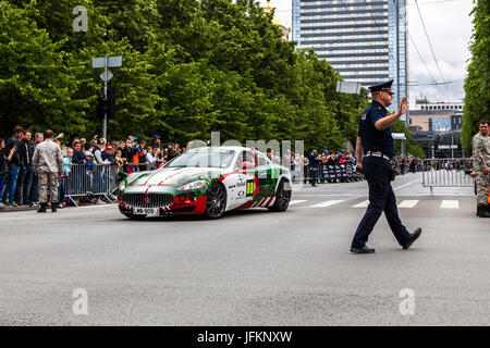 Riga, Lettland-02.07.2017 - Start Rallye Gumball3000. Stockfoto