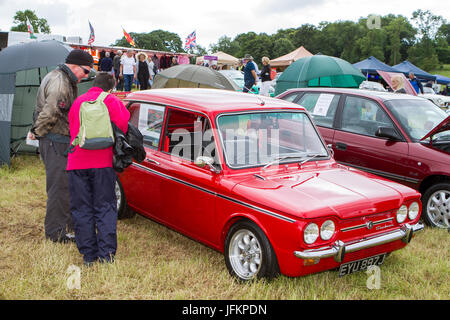 Leighton Hall-Auto-Show, Carnforth, Lancashire. 2. Juli 2017.  Die Oldtimer-Show kehrt in die historische Leighton Hall in Carnforth, Lancashire.  Von Mark Woodward klassische Veranstaltungen organisiert, dies ist nur eine von 12 zeigt an verschiedenen Standorten im Land gehalten und verfügt über mehr als 400 Oldtimer, Motorräder, Stationärmotoren, Werbespots und Oldtimer-Traktoren.  Bildnachweis: Cernan Elias/Alamy Live-Nachrichten Stockfoto