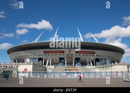 Sankt Petersburg, Russland. 2. Juli 2017. Sankt Petersburg-Stadion vor dem Confed-Cup-Endspiel zwischen Chile und Deutschland in Sankt Petersburg, Russland, 2. Juli 2017 abgebildet. Foto: Christian Charisius/Dpa/Alamy Live News Stockfoto