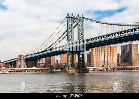 USA, New York City, Lower Manhattan und Manhattan Bridge Stockfoto