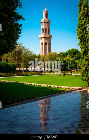 Sultan Qaboos Grand Mosque, Muscat, Sultanat von Oman, Naher Osten, Minarett in der Gran-Moschee, Stockfoto