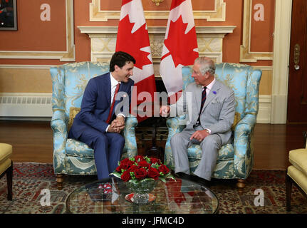 Der Prince Of Wales trifft Justin Trudeau Premierminister von Kanada am Rideau Hall in Ottawan, Kanada, während am dritten Tag seines Besuchs in Kanada. Stockfoto