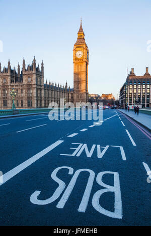 England, London, Westminster, Big Ben und Westminster Bridge Stockfoto