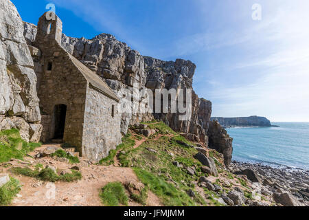 Kapelle St. Govan, ein 13. Jahrhundert geplante Ancient Monument in Pembrokeshire Coast National Park, Wales, Großbritannien, Europa Stockfoto