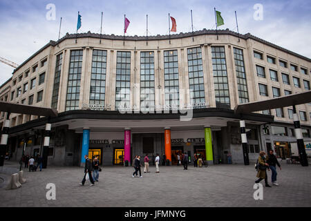 Brüssel, Belgien - 18. Juni 2011: Der Eingang zum Hauptbahnhof Brüssel Stockfoto