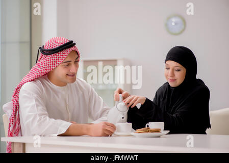 Zwei arabische Mann und Frau Stockfoto