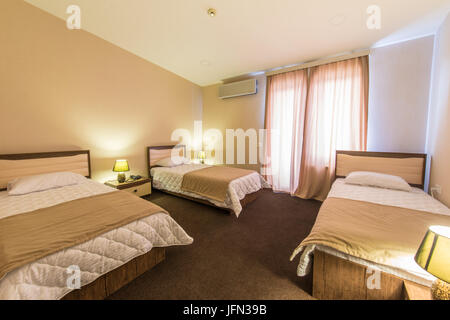 Die Doppelzimmer im modernen Hotel Stockfoto