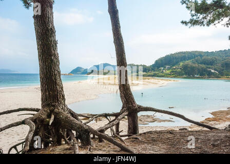 Smaragd-Wasser des Cies Inseln Naturparks, Galicien, Spanien Stockfoto