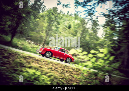 Porsche 356 Oldtimer auf der Straße Stockfoto