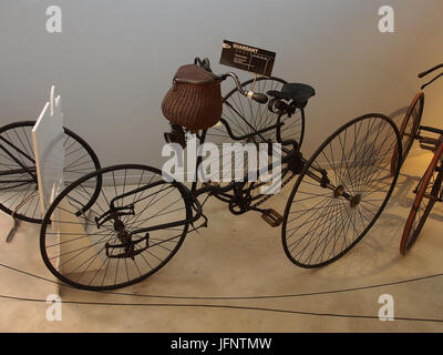 1885 Quardant Dreirad, Musée De La Moto et du Vélo, Amneville, Frankreich Stockfoto