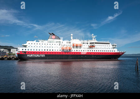 Hurtigruten Küsten Schiff NORDLYS in Trondheim, Norwegen Stockfoto