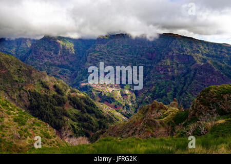 Einen erhöhten Blick auf Boca Da Corrida, Madeira, Portugal Stockfoto