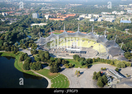 München, Deutschland - 13. September 2016: Luftaufnahme des Olympiaparks Stockfoto