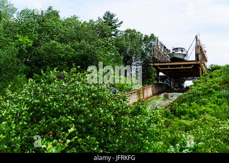 Big Chute Marine Railway Lock 44 der Trent Severn Waterway in Ontario, Kanada. Stockfoto