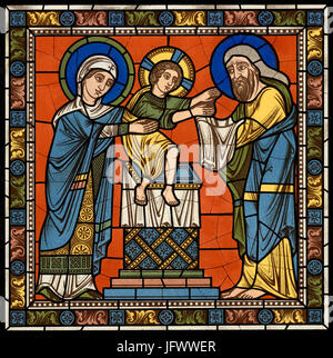 Chartres VITRAIL DE LA VIE DE JÉSUS-CHRIST Motiv 11 La Vorstellung de Jésus au Vieillard Siméon Stockfoto