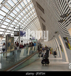 AVIGNON FRANKREICH - TGV-Bahnhof - FRANZÖSISCHE BAHNHÖFE - SNCF-Züge - FRANZÖSISCHE ZÜGE © Frédéric BEAUMONT Stockfoto