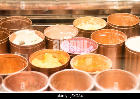 Gemischte Eis in der Dose. Stockfoto