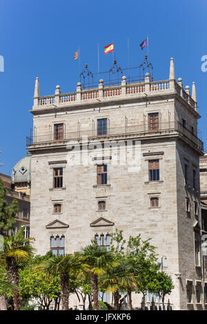 Fahnen auf das kleine Schloss in Valencia, Spanien Stockfoto