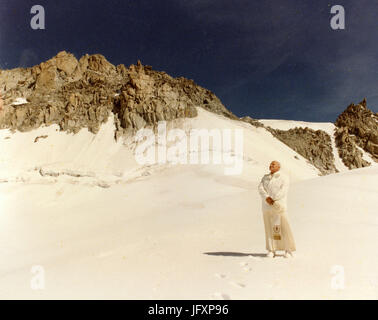 Karol Wojtyla, Papst Johannes Paul II auf dem Schnee Stockfoto