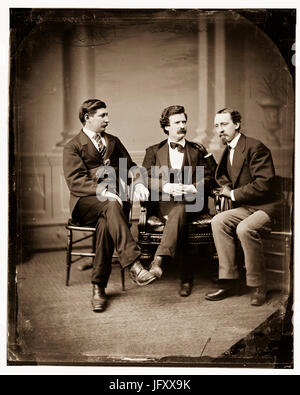 Mark Twain (Samuel L. Clemens) George Alfred Townsend rechts, David Gray auf Links erstellt/veröffentlicht: [zwischen 1865 und 1880] Stockfoto