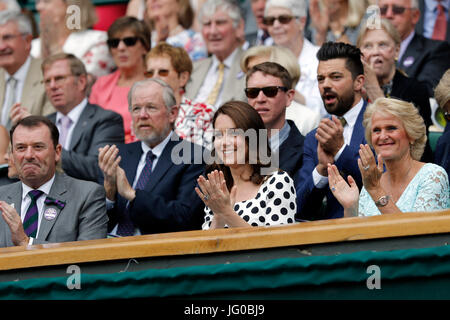 PHILIP BACH HERZOGIN VON CAMBRIDGE, GILL BACH, Andy Murray V AKEXANDER BUBLIK, die Wimbledon Championships 2017, 2017 Stockfoto