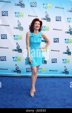 Los Angeles, CA, USA. 3. Juli 2017. Stevie Ryan (bei tun etwas Awards Barker Hangar, Los Angeles, Kalifornien, 19. August 2012) Retrospektive für Stevie Ryan Retrospective, Los Angeles, CA 3. Juli 2017. Bildnachweis: Priscilla Grant/Everett Collection/Alamy Live-Nachrichten Stockfoto