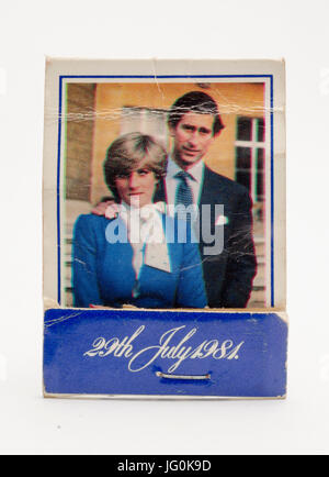 Gedenk Buch Spiele feiert die königliche Hochzeit von Lady Diana Spencer und seine königliche Hoheit Prinz Charles am 29. Juli 1981. Stockfoto