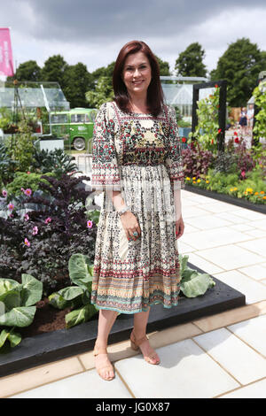 Amanda Lamb Presse tagsüber für die RHS Hampton Court Palace Flower zeigen 2017 in Hampton Court, London. Stockfoto