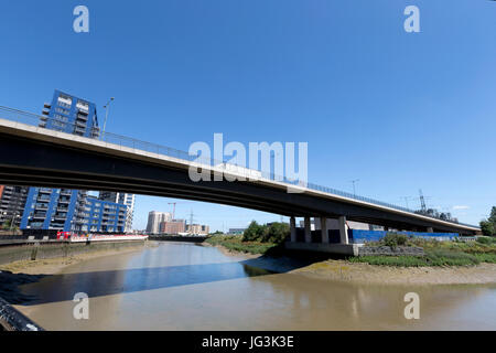 Die Lower Lea Kreuzung Brücke (A1020), Canning Town, London, UK Stockfoto