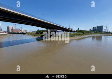 Die Lower Lea Kreuzung Brücke (A1020), Canning Town, London, UK Stockfoto