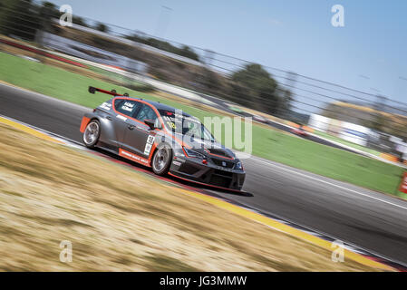 Seat Leon Cupra Cup, Alberto Bassi Auto verschwommen Bewegung in Aktion während des Rennens Stockfoto